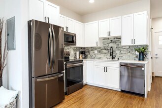 2840 E Spring St in Seattle, WA - Building Photo - Building Photo