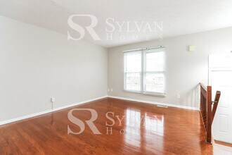 116 Meadow Gap Dr in Monroeville, PA - Building Photo - Building Photo