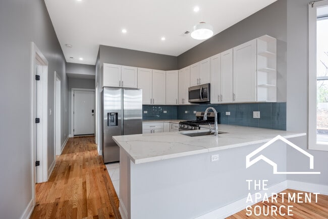 property at 3328 W Congress Pkwy