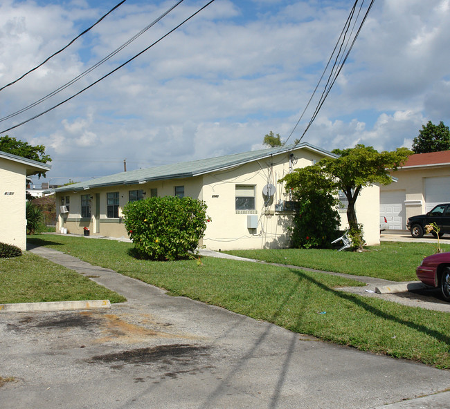 4145-4151 SW 19th St in Hollywood, FL - Building Photo - Building Photo