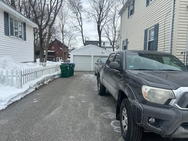 45 Essex St in Medford, MA - Building Photo - Building Photo