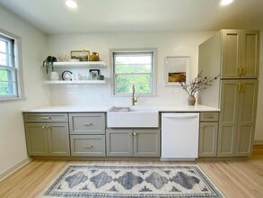 2811 E 15th St in Joplin, MO - Foto de edificio - Building Photo