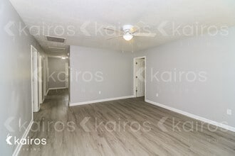 300 Beaver Pointe Dr in Winterville, GA - Foto de edificio - Building Photo