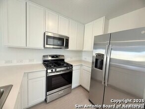 232 Ottawa Wy in New Braunfels, TX - Building Photo - Building Photo