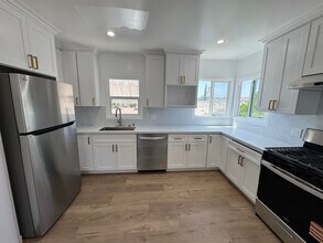 911 S Atlantic Blvd, Unit C in Alhambra, CA - Building Photo - Building Photo