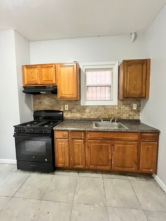 322 Forrest St, Unit 1