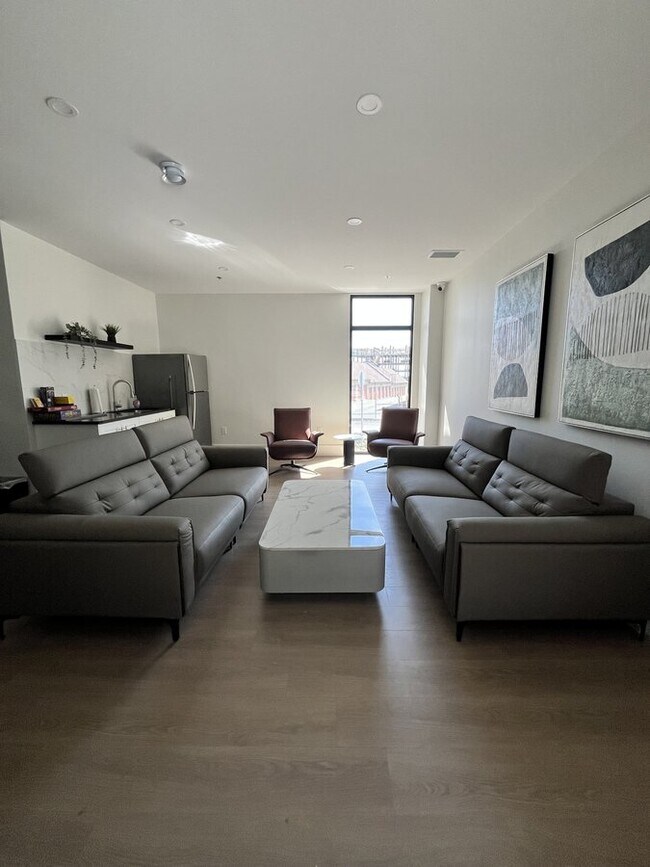 The Gardens III/IV Luxury Apartments in Halifax, NS - Building Photo - Building Photo