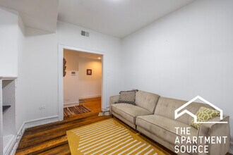 2023 N Humboldt Blvd, Unit G in Chicago, IL - Building Photo - Building Photo