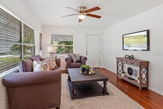 106 Driftwood Ln in Sanford, FL - Building Photo - Building Photo
