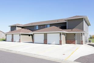 Judee Estates Townhomes in Sioux Falls, SD - Building Photo
