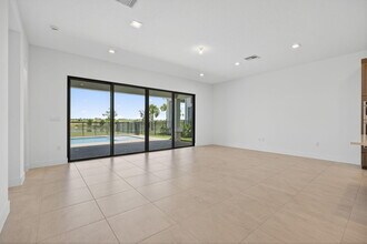 13211 Feathering Wy in Palm Beach Gardens, FL - Building Photo - Building Photo