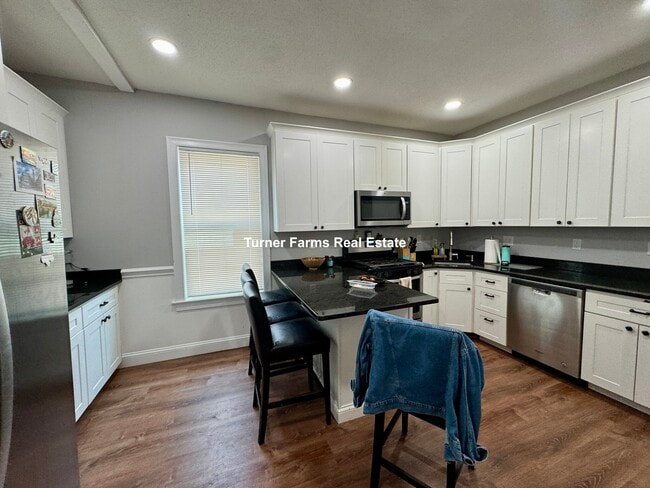 38 Crescent Ave, Unit 3