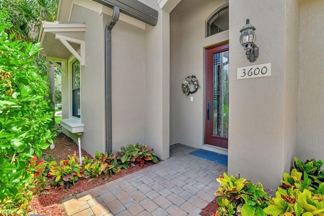 3600 Siena Cir in Wellington, FL - Building Photo - Building Photo