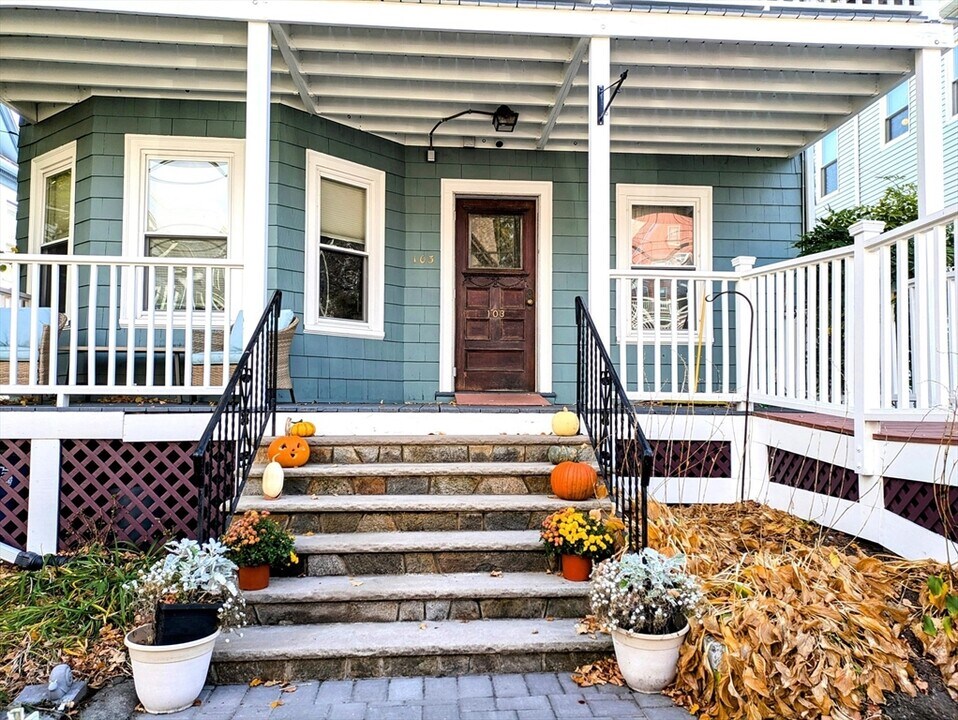 103 Belmont St in Somerville, MA - Building Photo