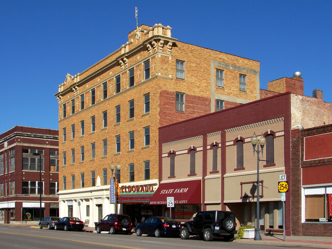 El Dorado Arms Apartments in El Dorado, KS - Foto de edificio - Building Photo