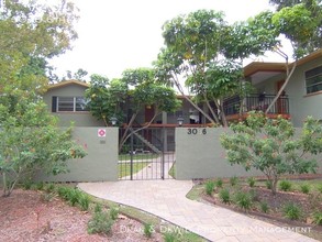 3036 6th Ave N-Unit -10 in St. Petersburg, FL - Foto de edificio - Building Photo