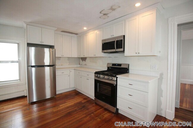 12 Albion Pl, Unit 2