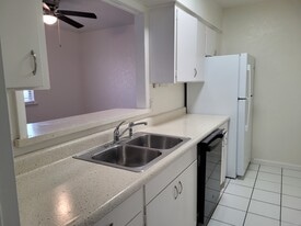 4310 Travis St, Unit 6