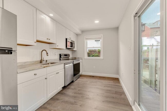 property at 1134 E Oxford St