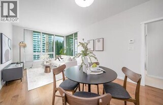 5728-5728 Berton Ave in Vancouver, BC - Building Photo