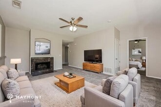 1515 Heritage Blvd, Unit 135 in Glenn Heights, TX - Building Photo - Building Photo