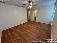 6314 Worchester Wood in San Antonio, TX - Building Photo - Building Photo