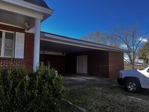 5681 S County Rd 33 in Cottonwood, AL - Building Photo - Building Photo