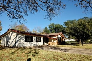 3401 Princeton Dr in Irving, TX - Building Photo