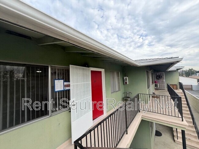 414 N San Gabriel Ave in Azusa, CA - Building Photo - Building Photo