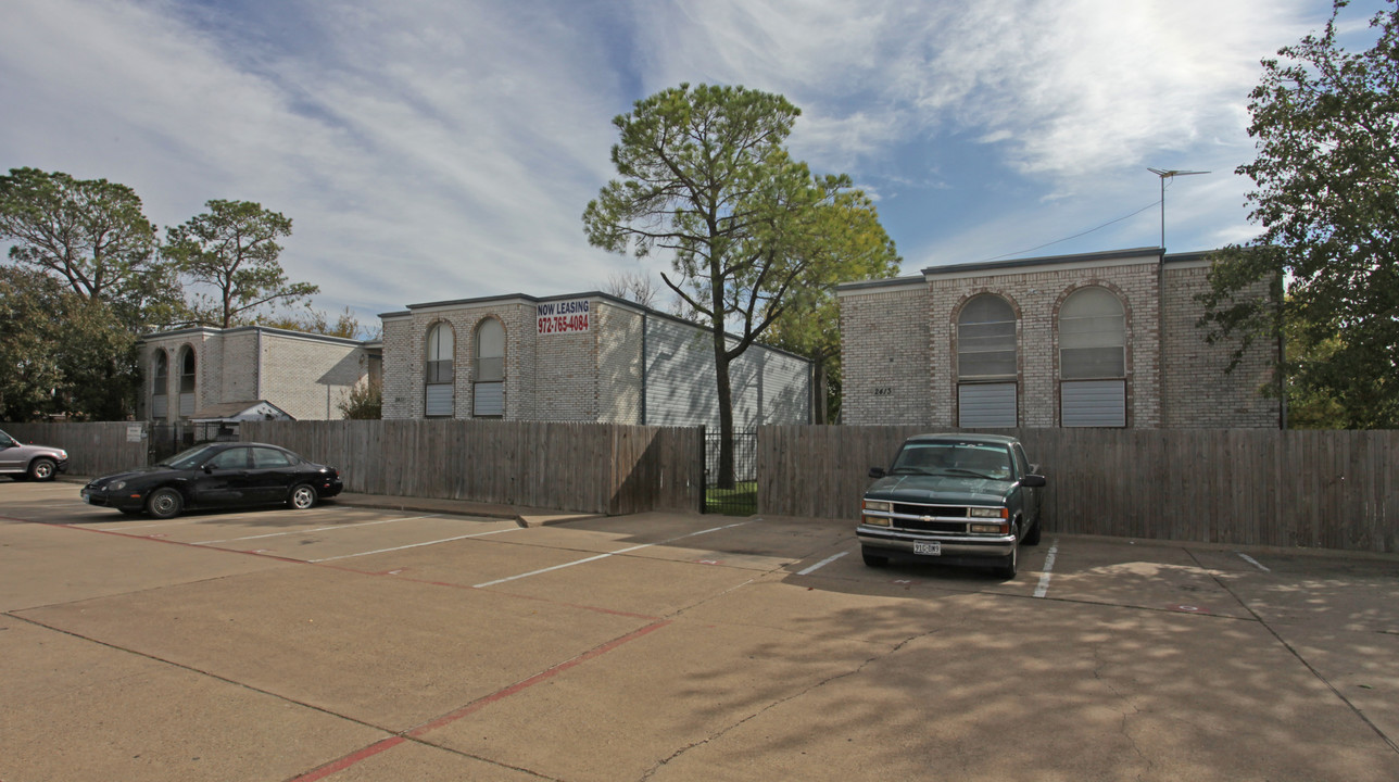 Scholar's Inn in Denton, TX - Foto de edificio