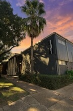 Avondale Apartments in Houston, TX - Building Photo - Building Photo