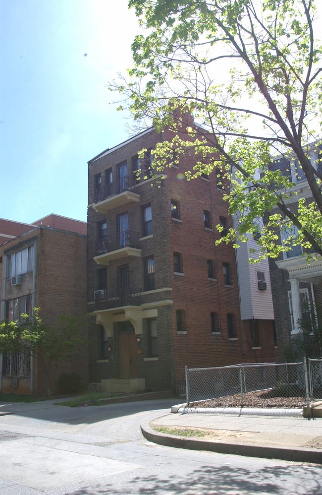 1468 Harvard St NW in Washington, DC - Building Photo - Building Photo