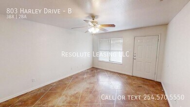 803 Harley Dr in Harker Heights, TX - Building Photo - Building Photo