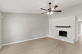 6827 Gettysburg Dr in Richmond, TX - Building Photo - Building Photo