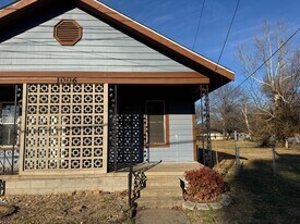 1006 N 12th St in Paducah, KY - Building Photo