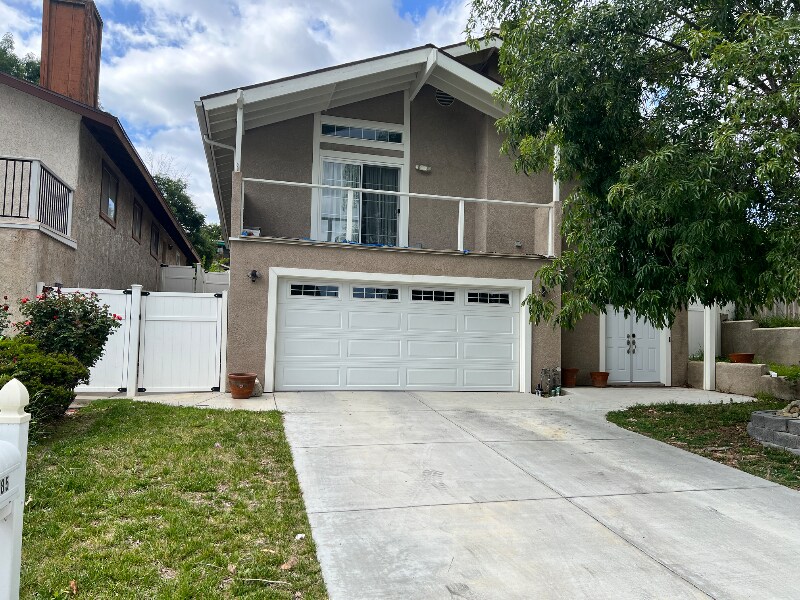 885 Masterson Dr in Thousand Oaks, CA - Building Photo