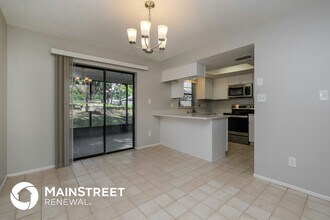 10054 Hayward Rd in Spring Hill, FL - Foto de edificio - Building Photo