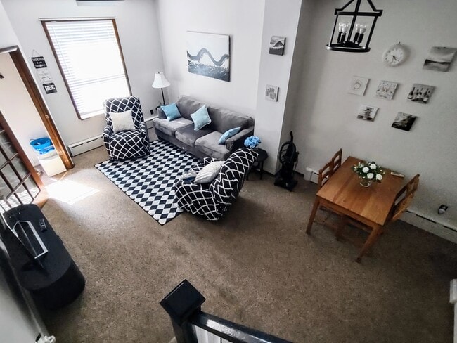 2223 S Garnet St in Philadelphia, PA - Foto de edificio - Building Photo