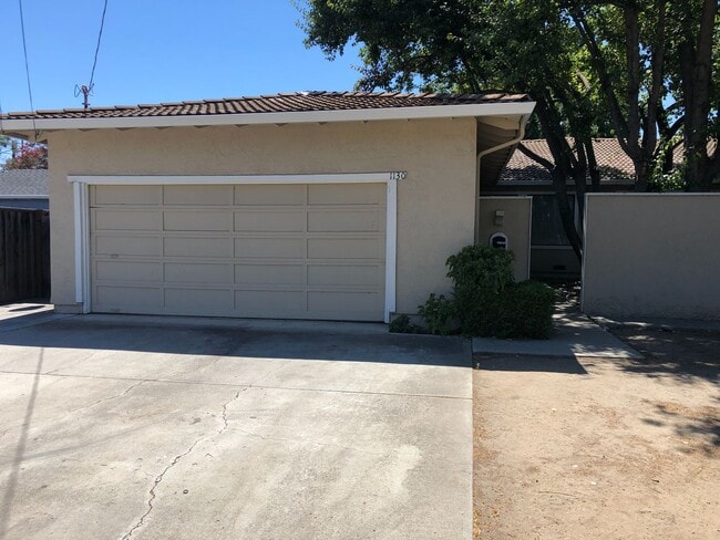 1130-1140 Alviso St in Santa Clara, CA - Foto de edificio - Building Photo