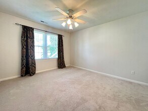 2357 London Pointe Dr in Virginia Beach, VA - Building Photo - Building Photo