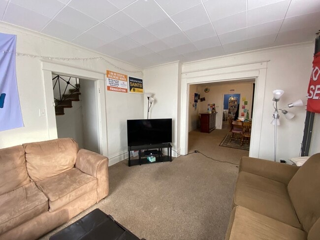 1204 Kenwood Ave in Duluth, MN - Building Photo - Building Photo