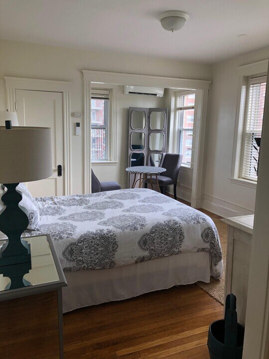 29 Worthington St, Unit 9 in Roxbury Crossing, MA - Foto de edificio