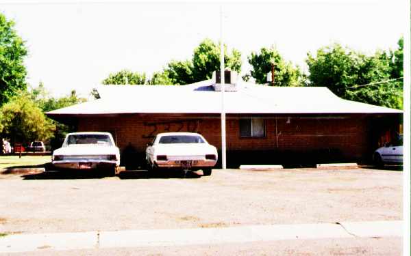 2320 W Augusta Ave in Phoenix, AZ - Foto de edificio - Building Photo