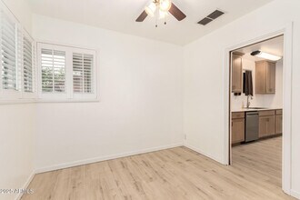 839 E Lawrence Rd in Phoenix, AZ - Building Photo - Building Photo