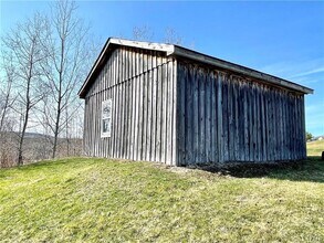 1018 W State Rd in Cortland, NY - Building Photo - Building Photo