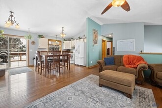 923 Virginia Ln in Rapid City, SD - Building Photo - Building Photo
