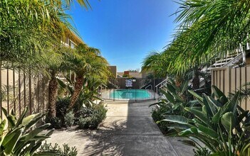 1214 Rutland Rd, Unit 1 in Newport Beach, CA - Foto de edificio - Building Photo