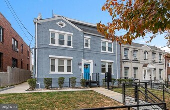 5012 2nd St NW in Washington, DC - Building Photo - Building Photo