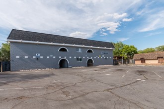 Hacienda Royal in Reno, NV - Building Photo - Building Photo