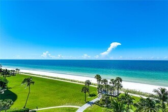 4401 Gulf Shore Blvd N in Naples, FL - Building Photo - Building Photo